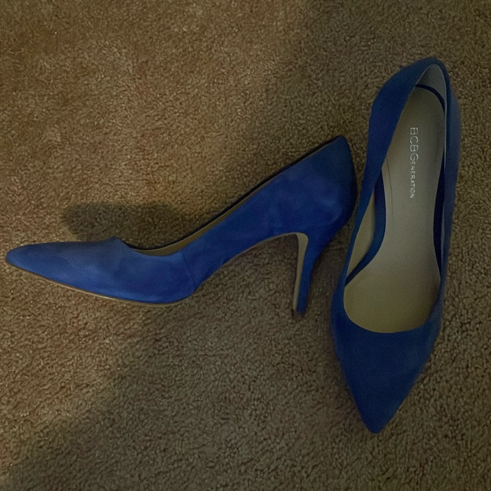 BCBGeneration blue suede stilett heels. Size 9. NWOT!
